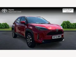 Red Used 2022 Toyota Yaris Hybrid Design SUV | £20,177 (Fair price)