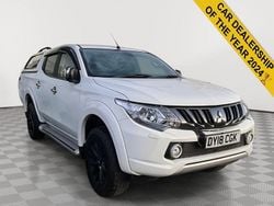 White Used 2018 Mitsubishi L200 Pickup | £13,499 (Fair price)