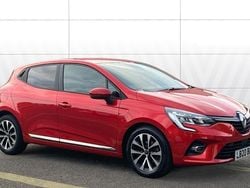 Red Used 2020 Renault Clio V Iconic Hatchback | £11,015 (Fair price)