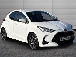 White Used 2023 Toyota Yaris Hybrid Design Hatchback | £17,995 (Fair price)