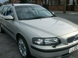 Used 2002 Volvo V70 Estate | £2,995 (Fair price)