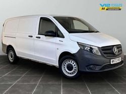White Used 2022 Mercedes e-Vito Progressive MPV | £12,495 (Fair price)