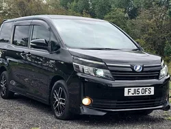Black Used 2025 Toyota Voxy MPV | £10,999 (Fair price)