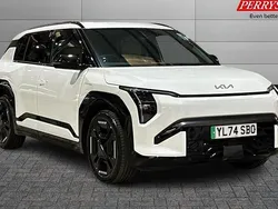 New 2025 Kia EV3 GT-Line SUV | £34,300 (Fair price)