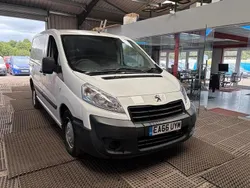 White Used 2016 Peugeot Expert Van | £2,495 (Fair price)