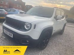 White Used 2015 Jeep Renegade Longitude SUV | £5,495 (Fair price)