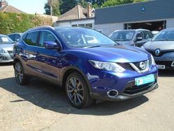 Blue Used 2015 Nissan Qashqai Tekna SUV | £8,495 (Fair price)