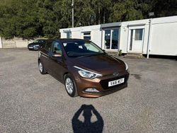 Brown Used 2016 Hyundai i20 SE Hatchback | £8,800 (Fair price)
