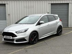 Silver Used 2016 Ford Focus ST Hatchback | £8,600 (Super price)