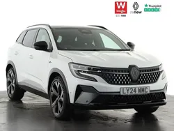 White Used 2024 Renault Austral Iconic Esprit Alpine SUV | £26,799 (Fair price)