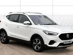 White Used 2023 MG ZS Excite Sedan | £13,299 (Fair price)