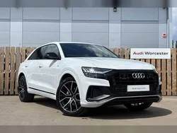 Glacier white metallic Used 2019 Audi Q8 Advanced SUV | £45,990 (Good price)
