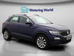 Blue Used 2019 VW T-Roc SE SUV | £15,700 (Fair price)