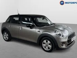 Used 2021 Mini Cooper Classic Hatchback | £12,599 (Good price)