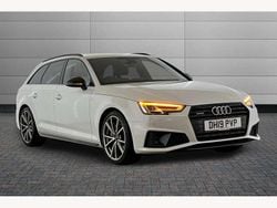 Glacier white Used 2019 Audi A4 Black Edition Estate | £15,990 (Fair price)