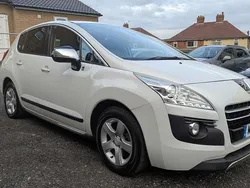 White Used 2012 Peugeot 3008 Hatchback | £4,499 (Fair price)