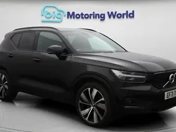 Used 2022 Volvo XC40 R-Design Pro SUV | £22,300 (Fair price)