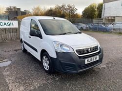 White Used 2018 Peugeot Partner Van | £4,995 (Good price)