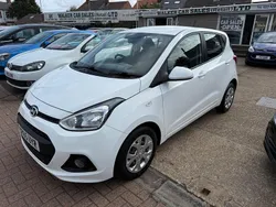 White Used 2015 Hyundai i10 SE Hatchback | £5,995 (Expensive)