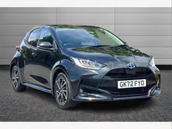 Eclipse black Used 2022 Toyota Yaris Hybrid Design Hatchback | £17,695 (Fair price)