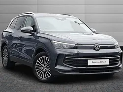Dolphin grey Used 2024 VW Tiguan Match SUV | £30,195 (Fair price)