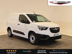 White Used 2020 Vauxhall Combo Edition MPV | £8,250 (Good price)