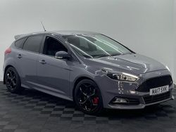 Grey Used 2017 Ford Focus ST Hatchback | £11,250 (Fair price)