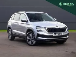 Brilliant silver metallic Used 2023 Skoda Karoq SE Drive SUV | £20,995 (Fair price)