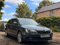 Grey Used 2014 Skoda Superb Elegance Estate | £9,995 (Fair price)