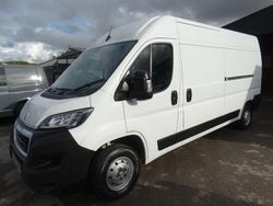 White Used 2022 Peugeot Boxer Van | £12,499 (Good price)