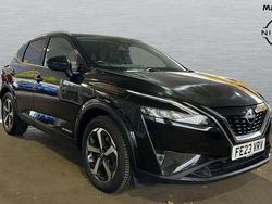Black Used 2023 Nissan Qashqai N-Connecta SUV | £20,460 (Good price)