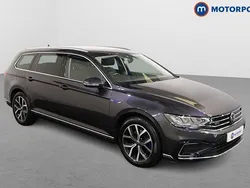 Used 2024 VW Passat GTE Estate | £18,599 (Good price)