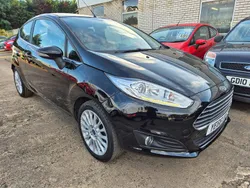 Black Used 2016 Ford Fiesta Zetec Hatchback | £5,995 (Fair price)