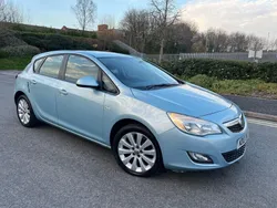 Blue Used 2010 Vauxhall Astra Hatchback | £1,590 (Good price)