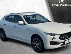 White Used 2018 Maserati Levante GranLusso SUV | £22,995 (Fair price)