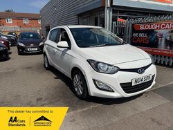 White Used 2014 Hyundai i20 Active Hatchback | £2,395 (Fair price)