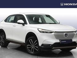 Platinum white Used 2023 Honda HR-V Advance SUV | £20,990 (Good price)