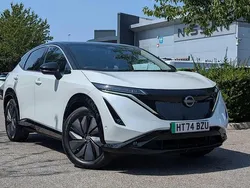 White Used 2025 Nissan Ariya Evolve SUV | £36,590 (Expensive)