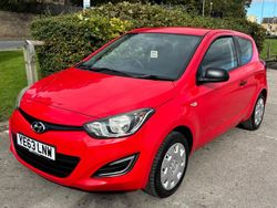 Red Used 2013 Hyundai i20 Classic Hatchback | £1,995 (Fair price)