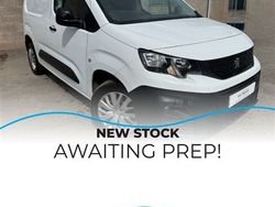 White Used 2022 Peugeot Partner Premium MPV | £13,188 (Expensive)