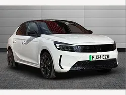 Arctic white Used 2024 Vauxhall Corsa-e Hatchback | £15,795 (Expensive)