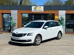 White Used 2019 Skoda Octavia SE Technology Estate | £6,895 (Fair price)
