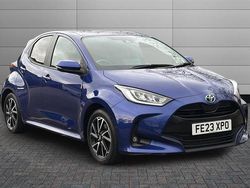 Blue Used 2023 Toyota Yaris Hybrid Design Hatchback | £18,450 (Fair price)