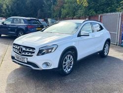 White Used 2018 Mercedes GLA200 SE SUV | £12,488 (Good price)
