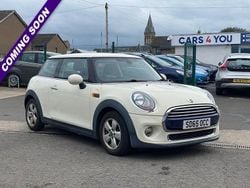 White Used 2015 Mini Cooper Hatch Hatchback | £7,995 (Good price)