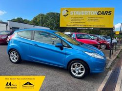 Blue Used 2011 Ford Fiesta Zetec Hatchback | £3,495 (Fair price)