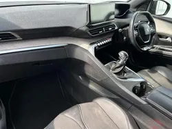 White Used 2022 Peugeot 5008 GT MPV | £20,751 (Fair price)