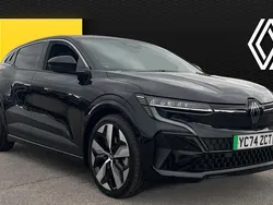 Black Used 2024 Renault Mégane Komfort Hatchback | £22,271 (Fair price)