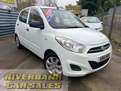 White Used 2011 Hyundai i10 Classic Hatchback | £2,995 (A bit pricey)