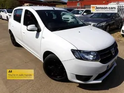 White Used 2015 Dacia Sandero Lauréate Hatchback | £5,990 (Good price)
